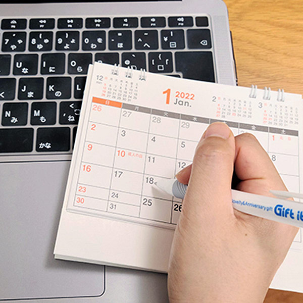 ドゥカティ*卓上カレンダー*新品未使用品 CT-2612：2026年度カレンダー 月曜始まり 名刺サイズカレンダー