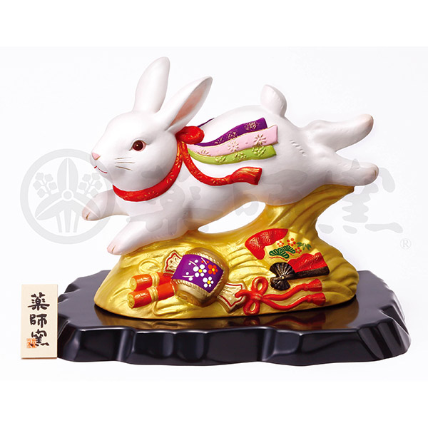 錦彩招福卯（吉祥宝づくし）