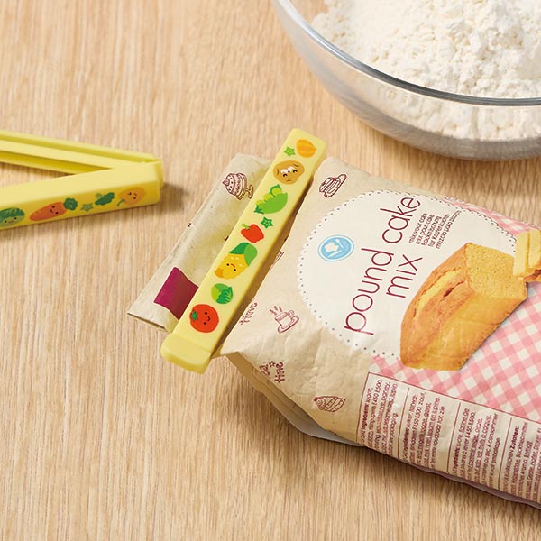 お野菜柄のマグネット付きフードクリップ（2個組）