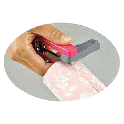 まわるホッチキス 商品詳細 ノベルティ 販促品 各種記念品の専門店 ギフトイット ノベルティー